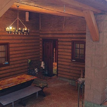 Viktoria Villa Uzjhorod Exteriör bild