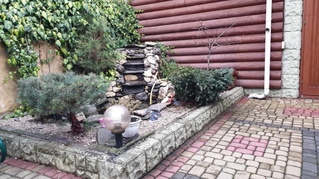 Viktoria Villa Uzjhorod Exteriör bild